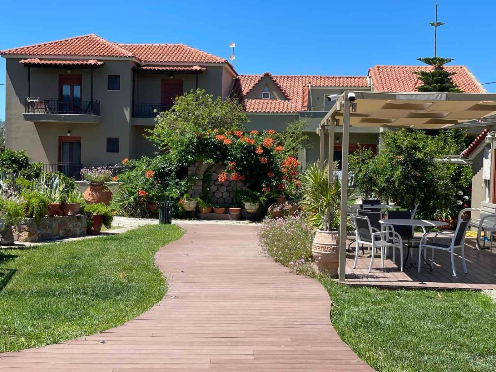 Ariadnes Holiday Accommodation Apidias Lakos Екстериор снимка