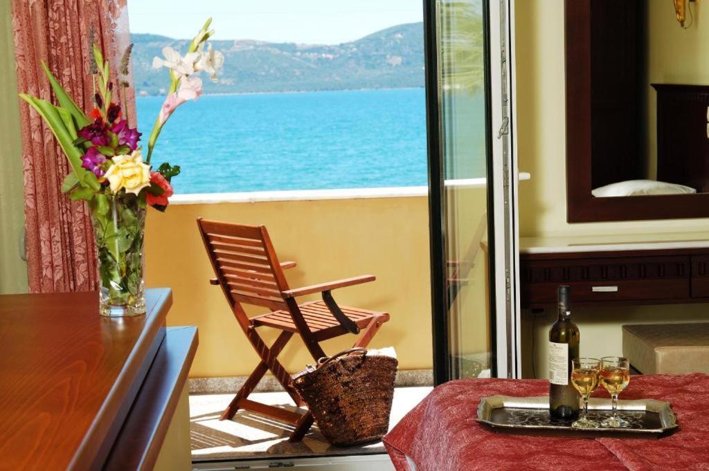 Ariadnes Holiday Accommodation Apidias Lakos Екстериор снимка