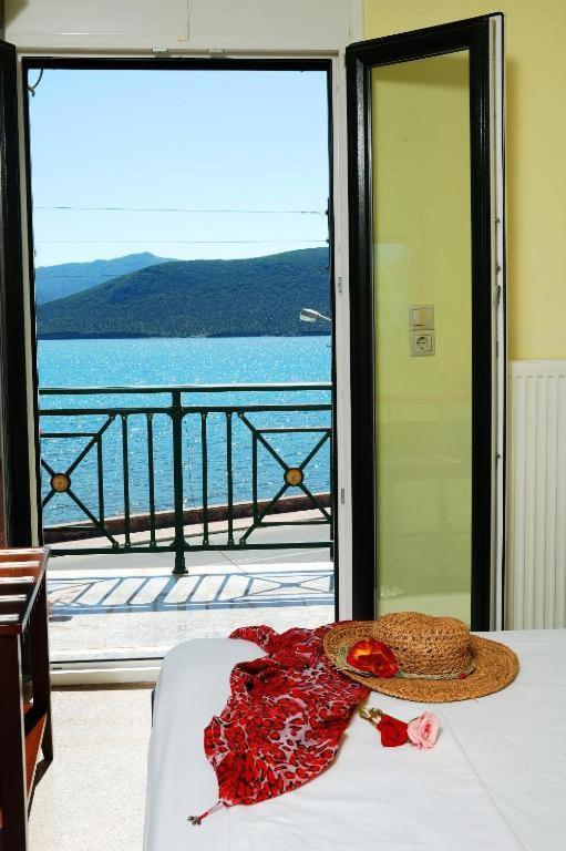 Ariadnes Holiday Accommodation Apidias Lakos Екстериор снимка